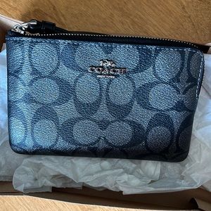 BRAND NEW Coach Wristlet black and silver